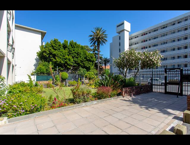 2 BEDROOM APARTMENT FOR SALE IN WYNBERG UPPER